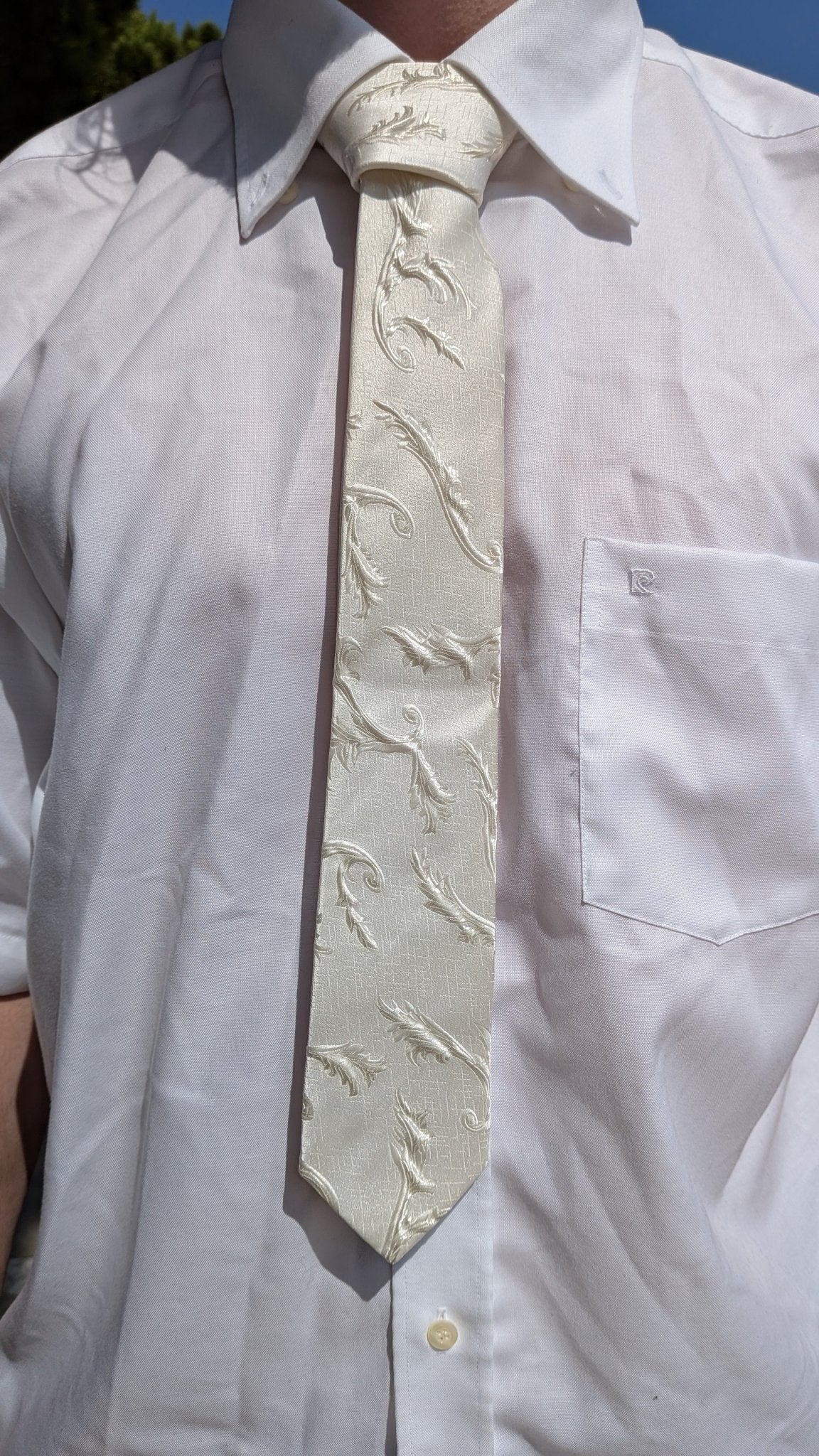Cravate Plume Blanche - Y2CAKE